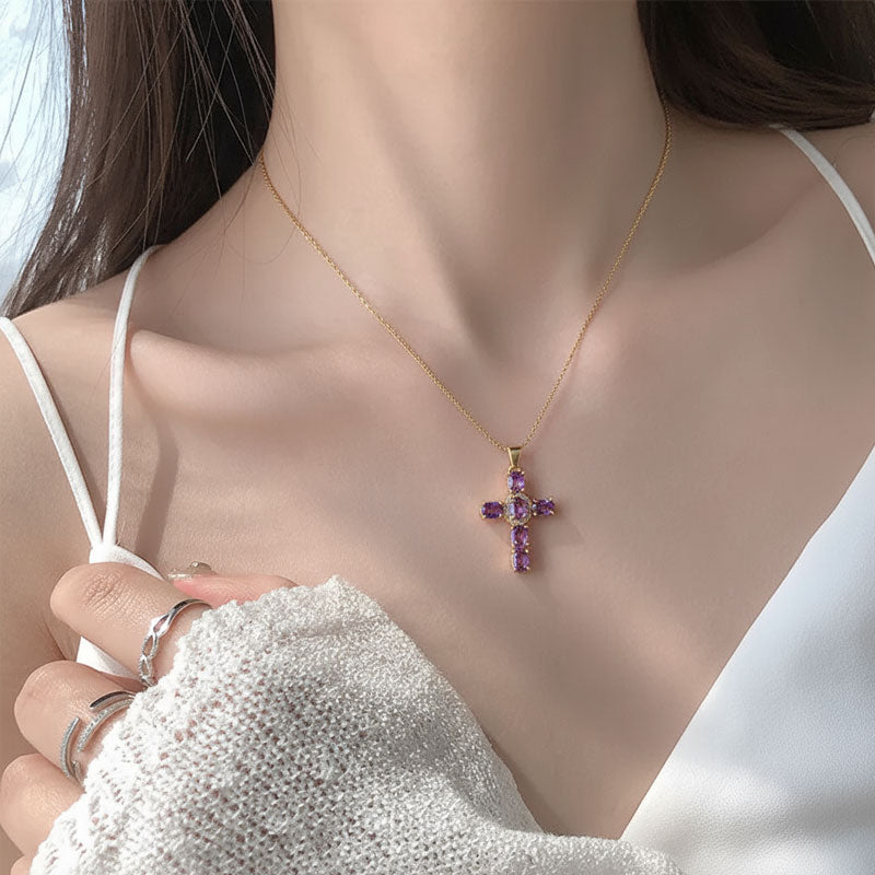 Solavée – Crystal Cross Pendant Necklace