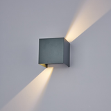 Glindra – Modern Touch-Activated Cube Wall Light