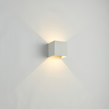 Glindra – Modern Touch-Activated Cube Wall Light
