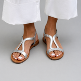 Wearbella – The Flat Sandal That Still Looks Elegant