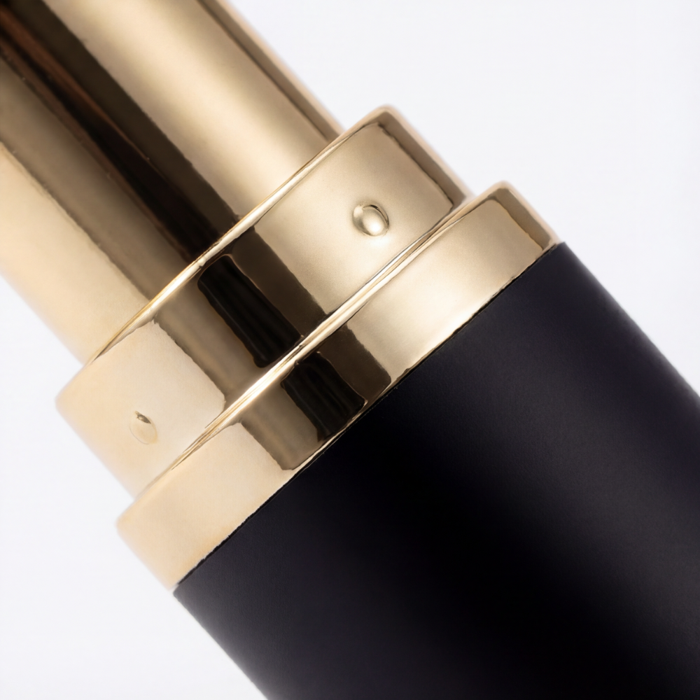 Velura – Smooth Gel Eyeliner Stick