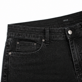 Curvella – Flattering High-Waist Stretch Denim Capris