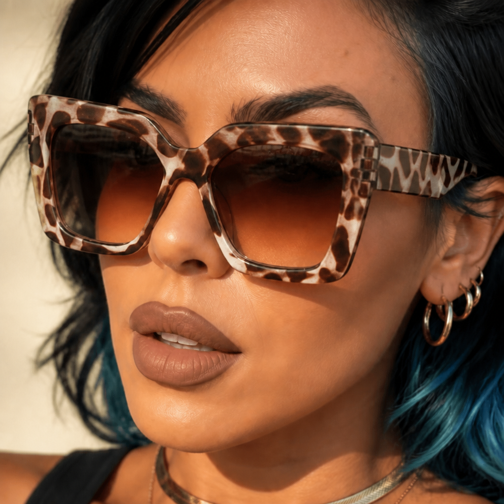 Wearbella – The Square Frame That Finishes Any Look