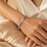 Sereva – Art Deco Sapphire Look Tennis Bracelet with Diamond-Look Clasp, Silver-Tone