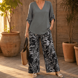 Lark & Palm – Women's V-Neck Top & Leaf-Print Wide-Leg Pants Set
