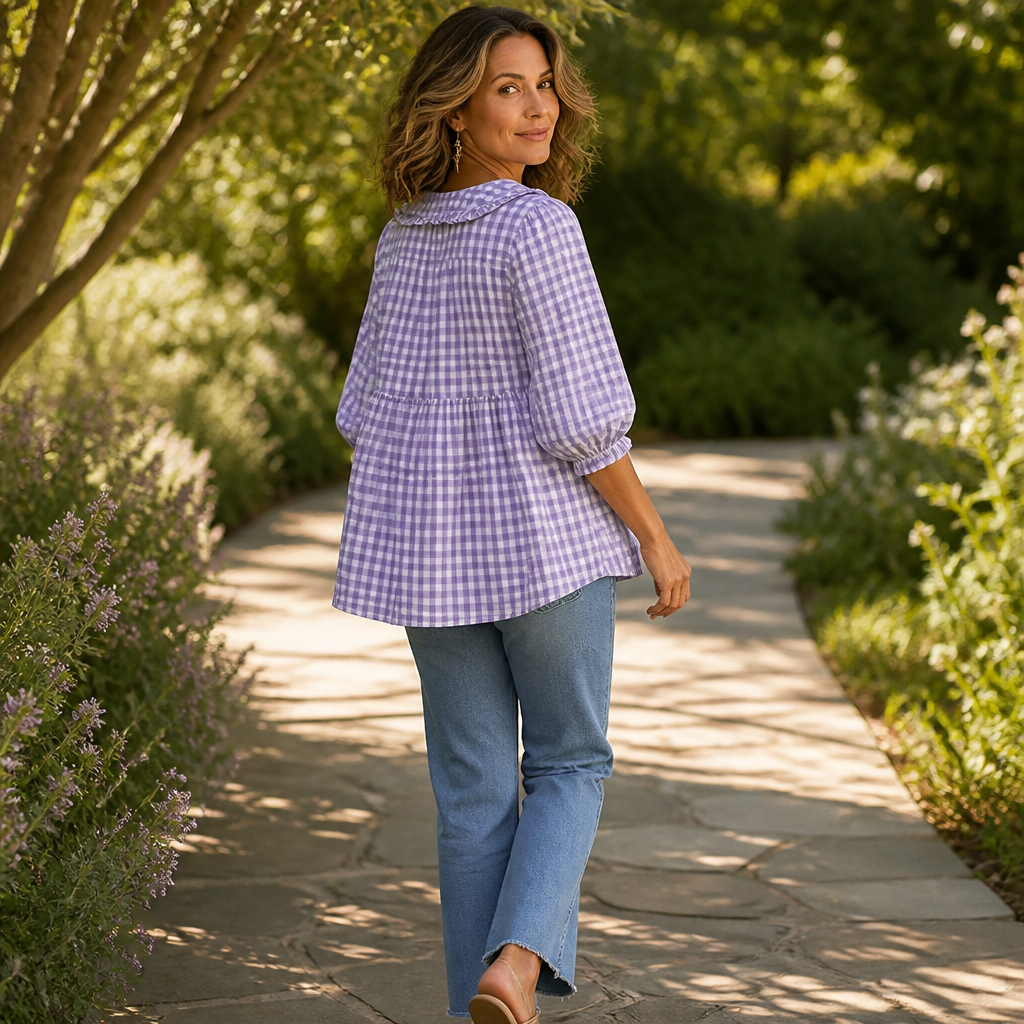 Ruffleigh – Blouse With A Collar That Frames The Face