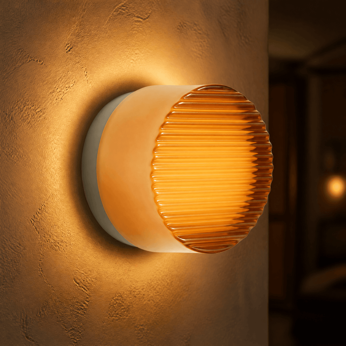 Lumara – Sculpted Dimmable Wall Sconce