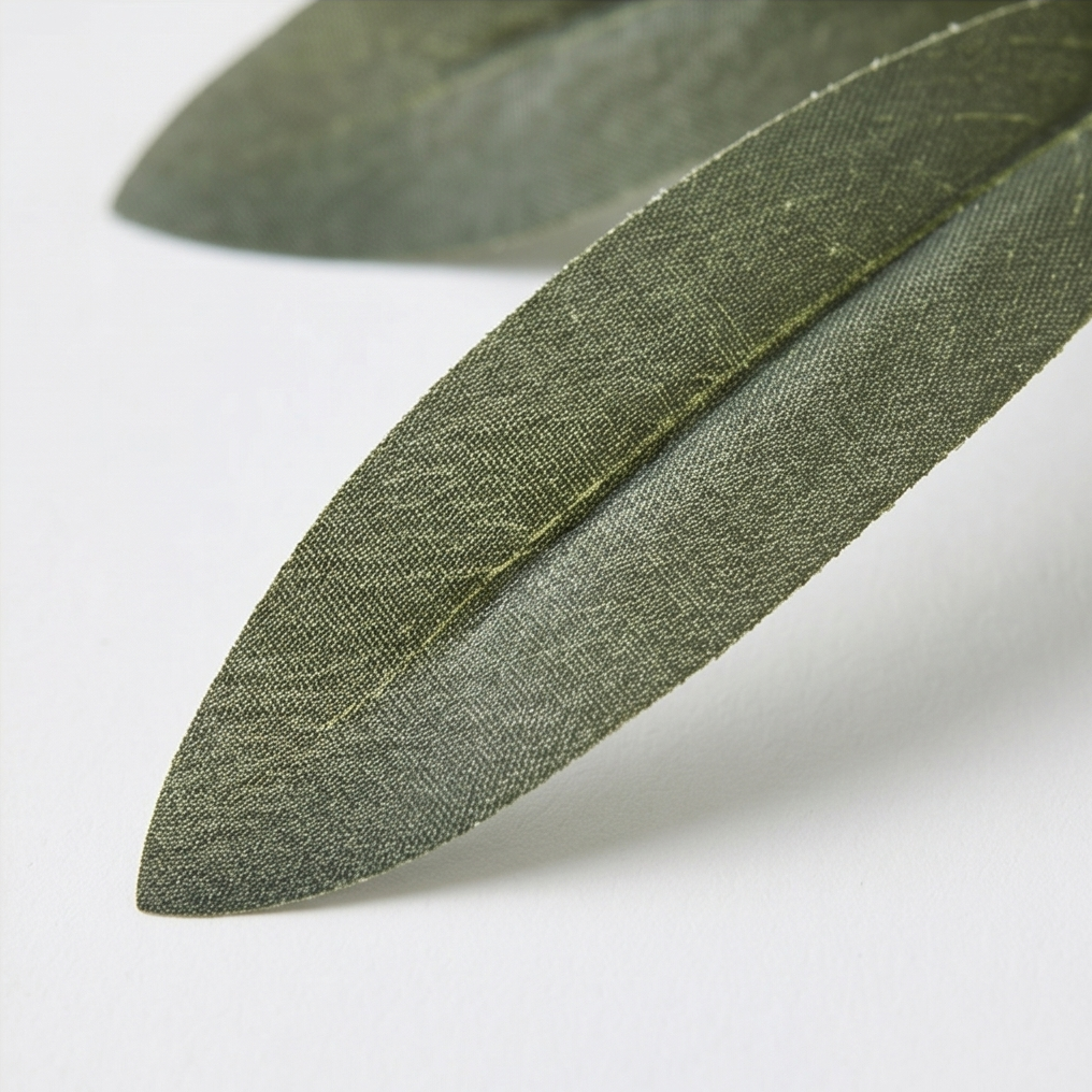 Olivelle – Warm-Glow Olive Wreath for Doors and Walls