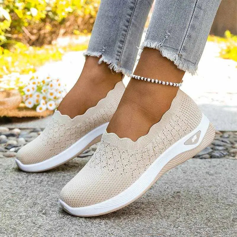 Wavella – Lightweight Slip-On Walking Shoes for Women
