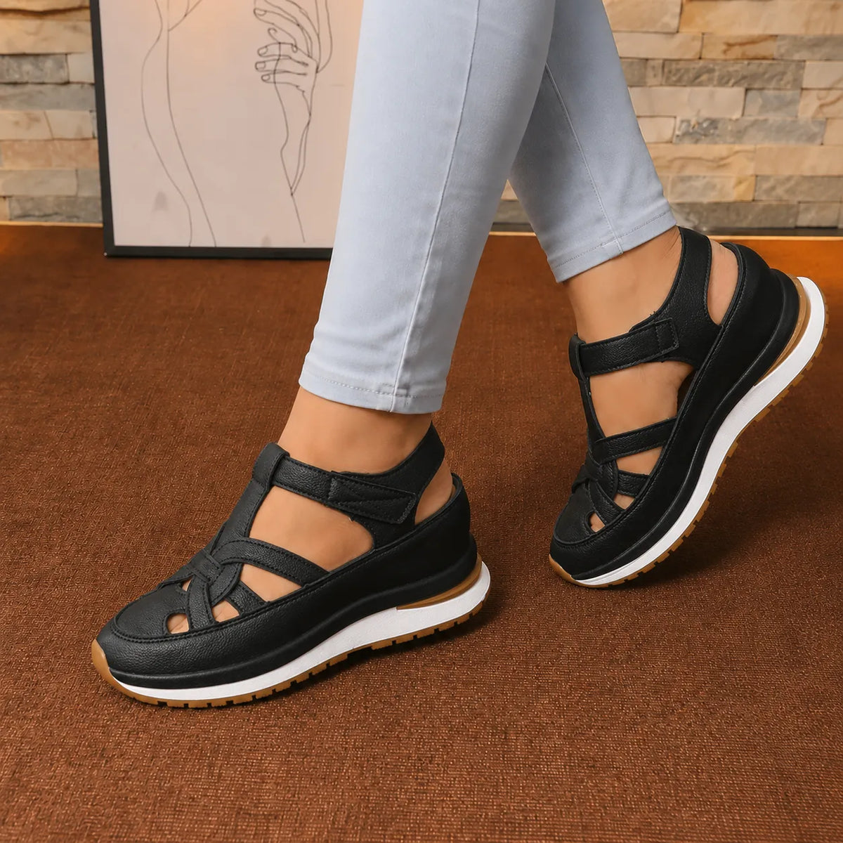 Velora – Cushioned Platform Sandals with Adjustable Strap for All-Day Comfort