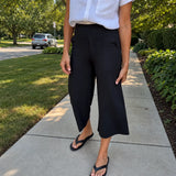 Velessa – High Waisted Wide Leg Cropped Pants with Pockets